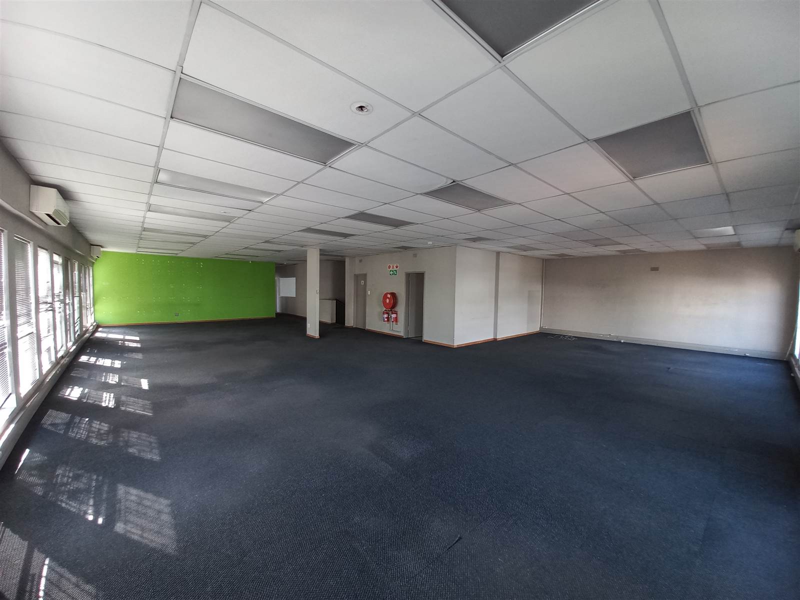 3428  m² Industrial space in Eastgate photo number 9