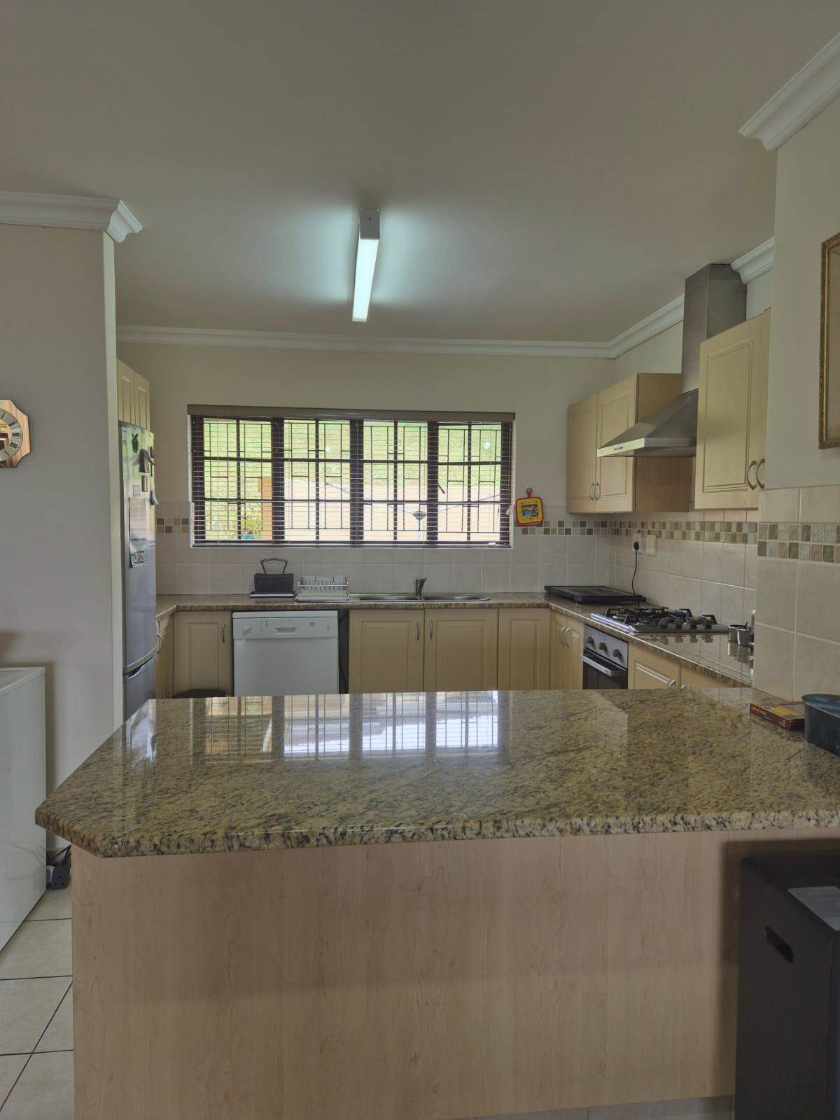 2 Bed Townhouse in Howick photo number 16