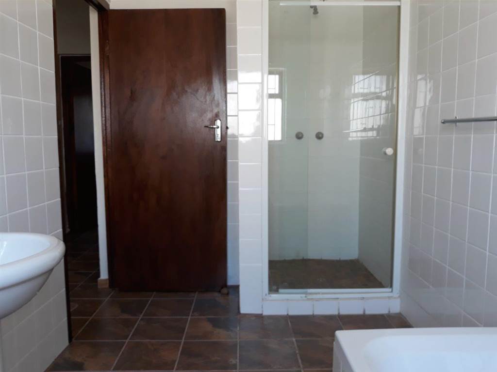 3 Bed House in Port Nolloth photo number 18