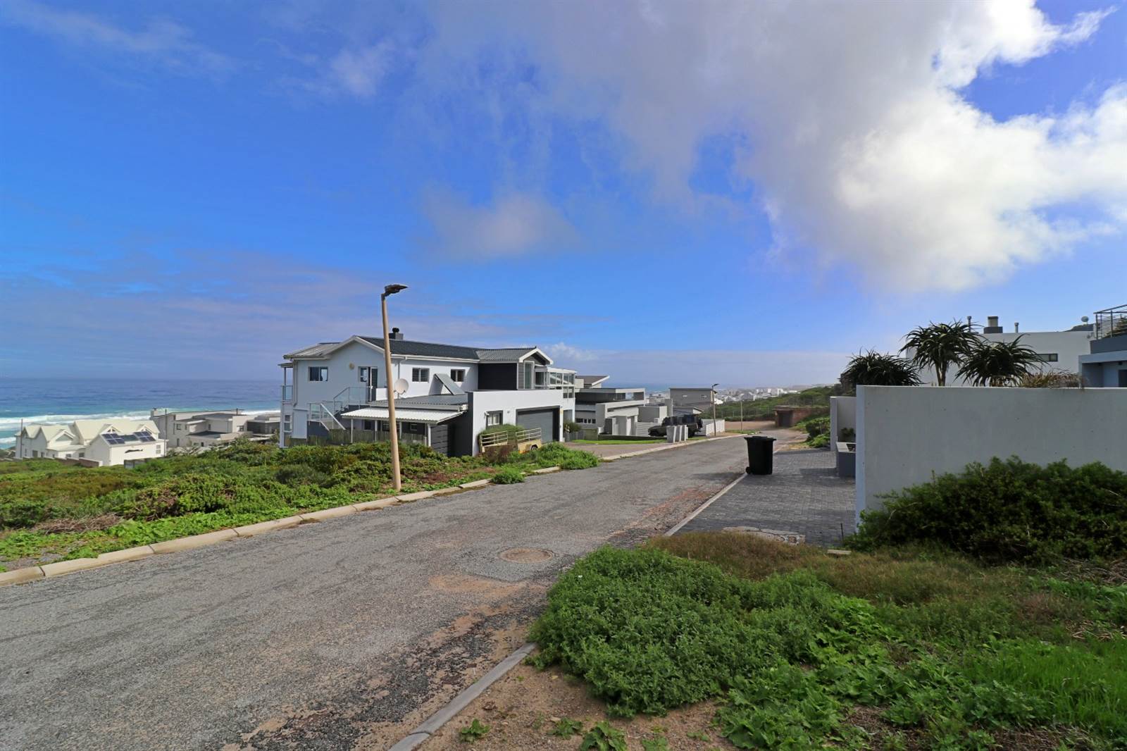 640 m² Land available in Yzerfontein photo number 6