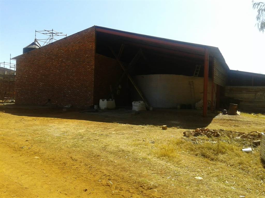 552 ha Farm in Potchefstroom Central photo number 19