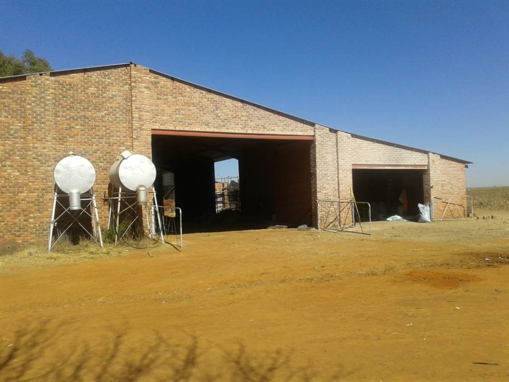 552 ha Farm in Potchefstroom Central photo number 13