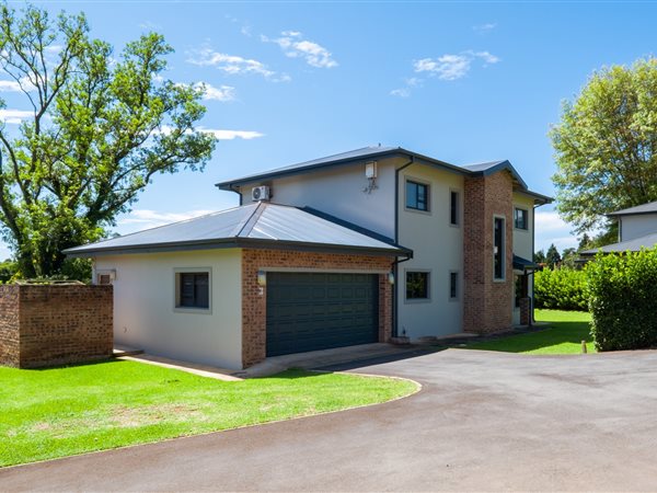 3 Bedroom Townhouse 3 Bedroom Townhouse