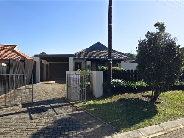 3 Bedroom Townhouse 3 Bedroom Townhouse