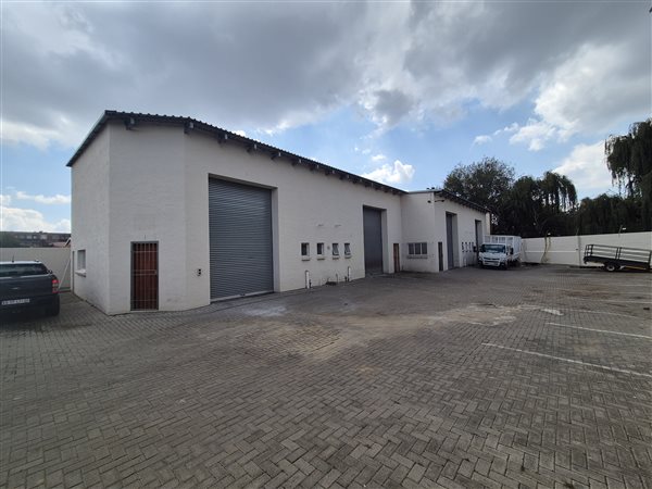 110 m² Industrial space 110 m² Industrial space