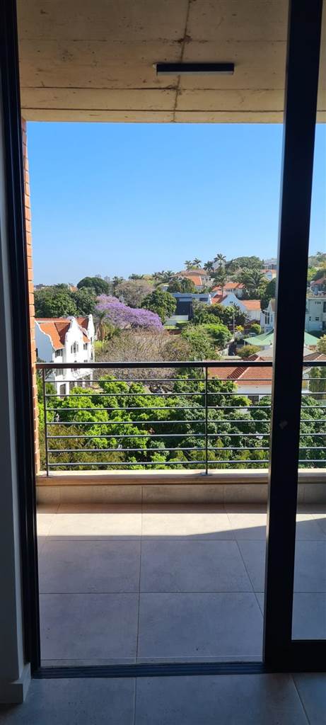 1 Bed Flat in Durban CBD photo number 13