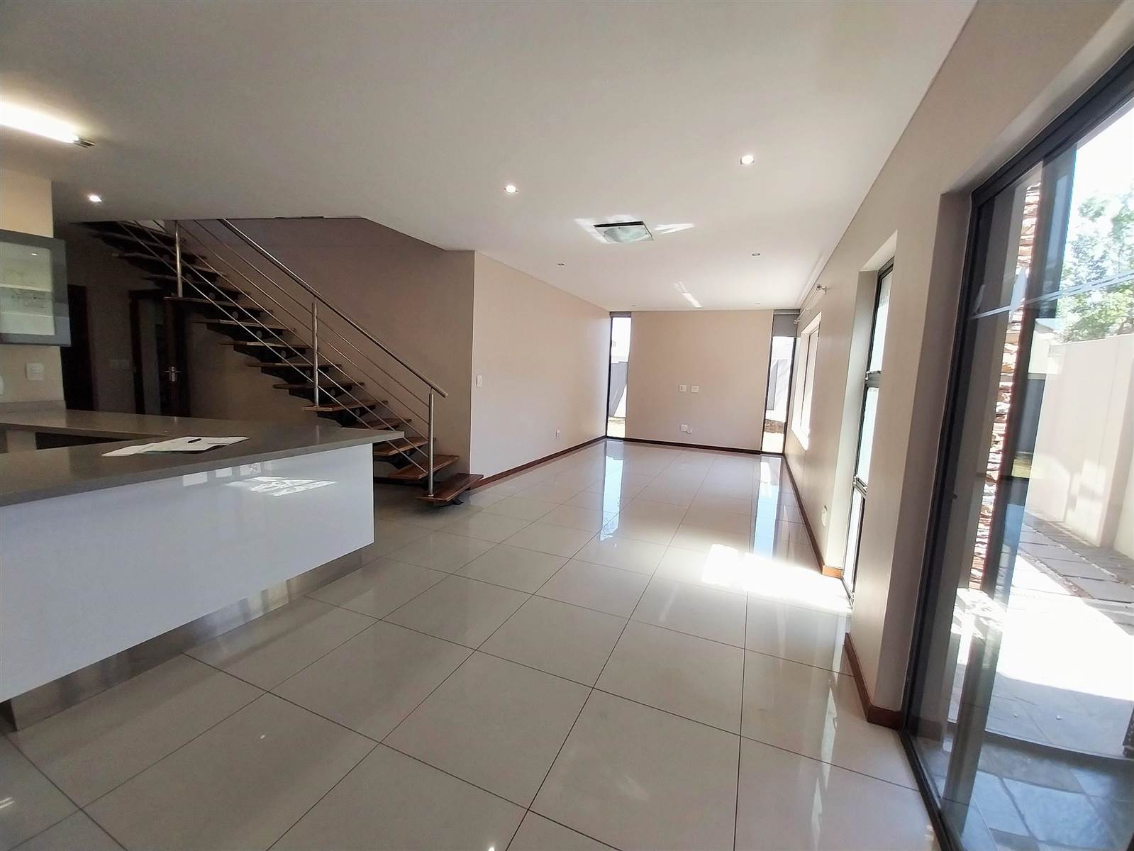 4 Bed Townhouse in Glen Marais photo number 2