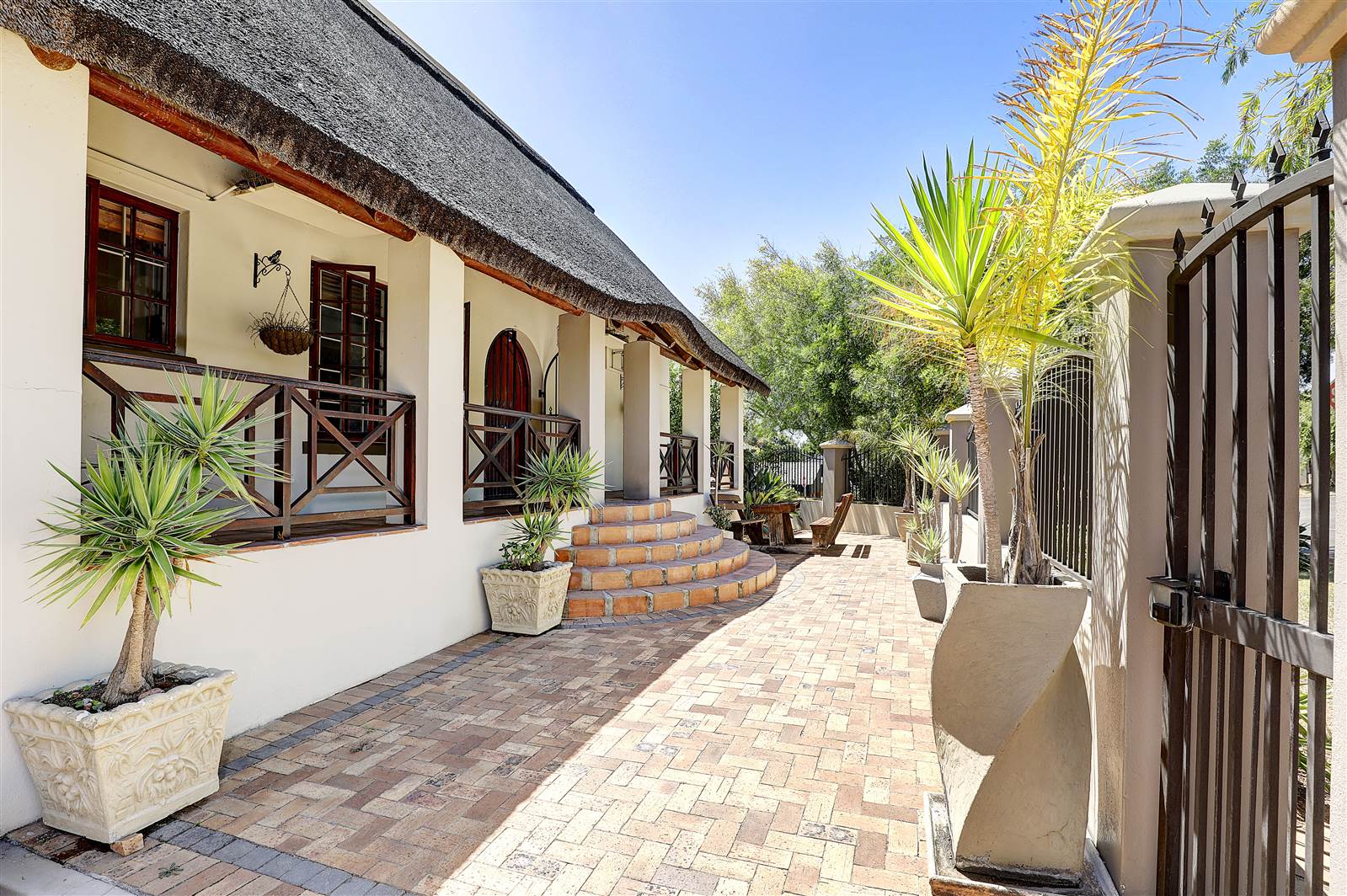 5 Bed House in Protea Valley photo number 6