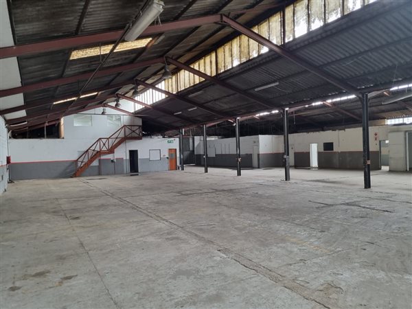 1 000  m² Industrial space