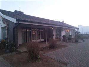 13 Bed House in Vanderbijlpark SE7