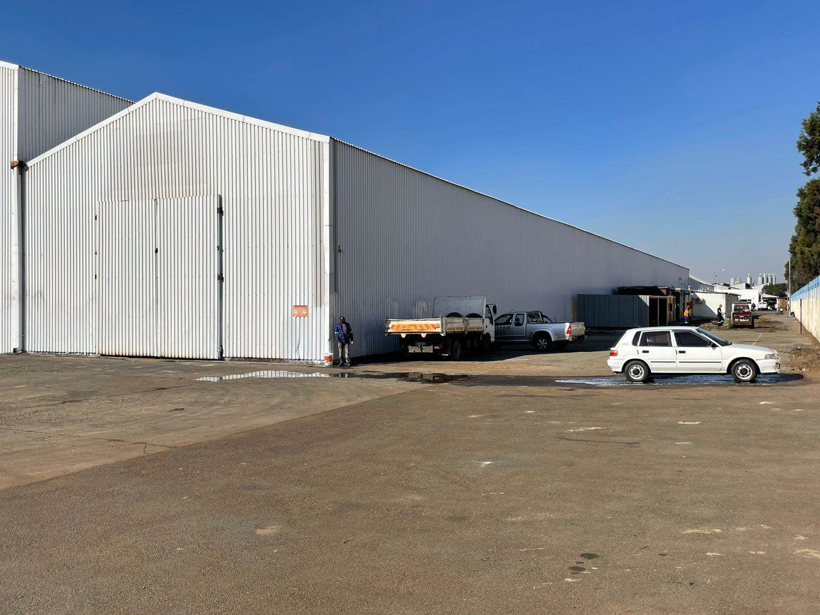 2200  m² Industrial space in Alrode photo number 3