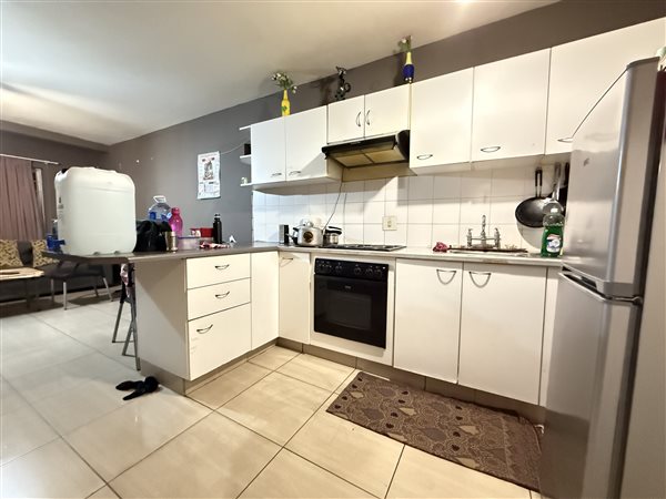 2 Bedroom Duplex 2 Bedroom Duplex