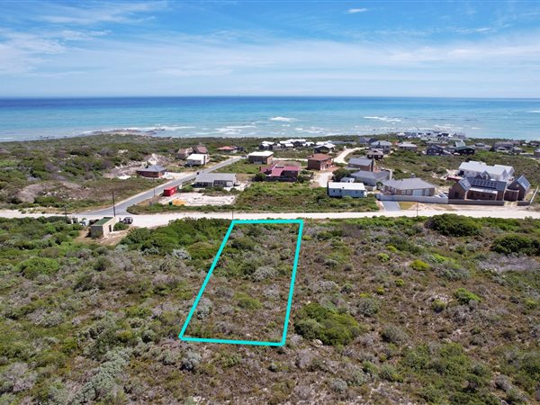1578 m² Land available in Suiderstrand