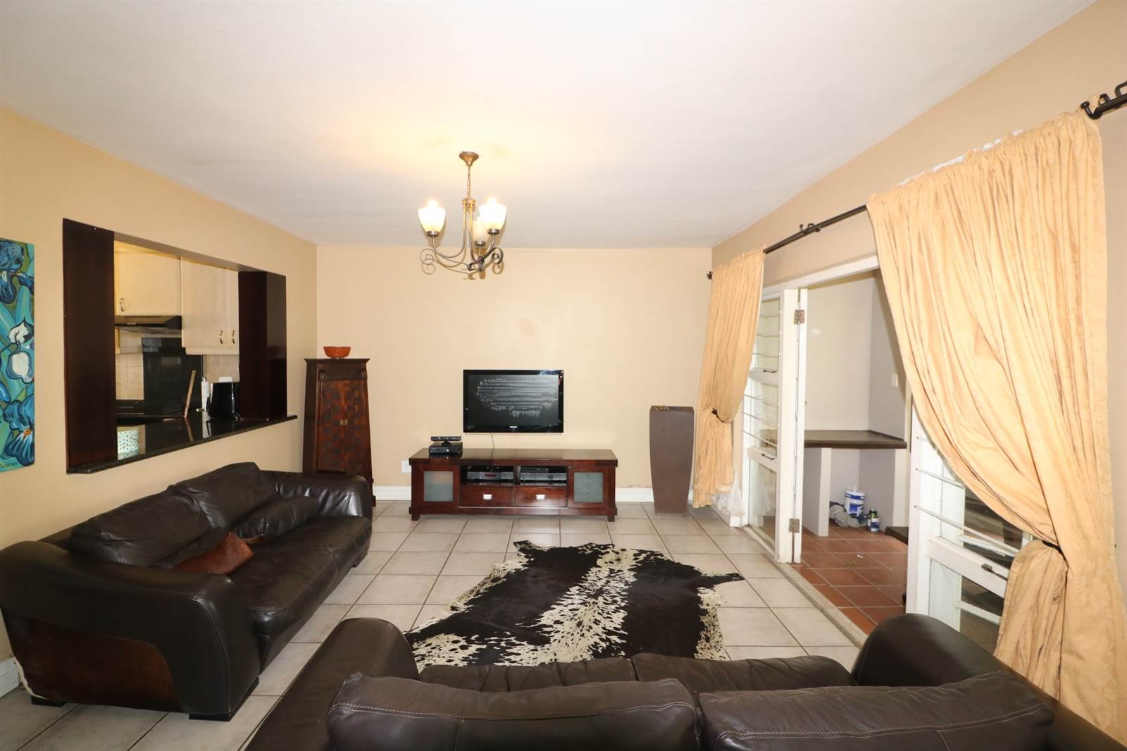 3 Bed Apartment in Mt Edgecombe photo number 9