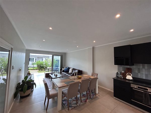 3 Bedroom Duplex 3 Bedroom Duplex