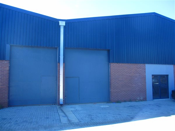718  m² Industrial space in Cosmo City