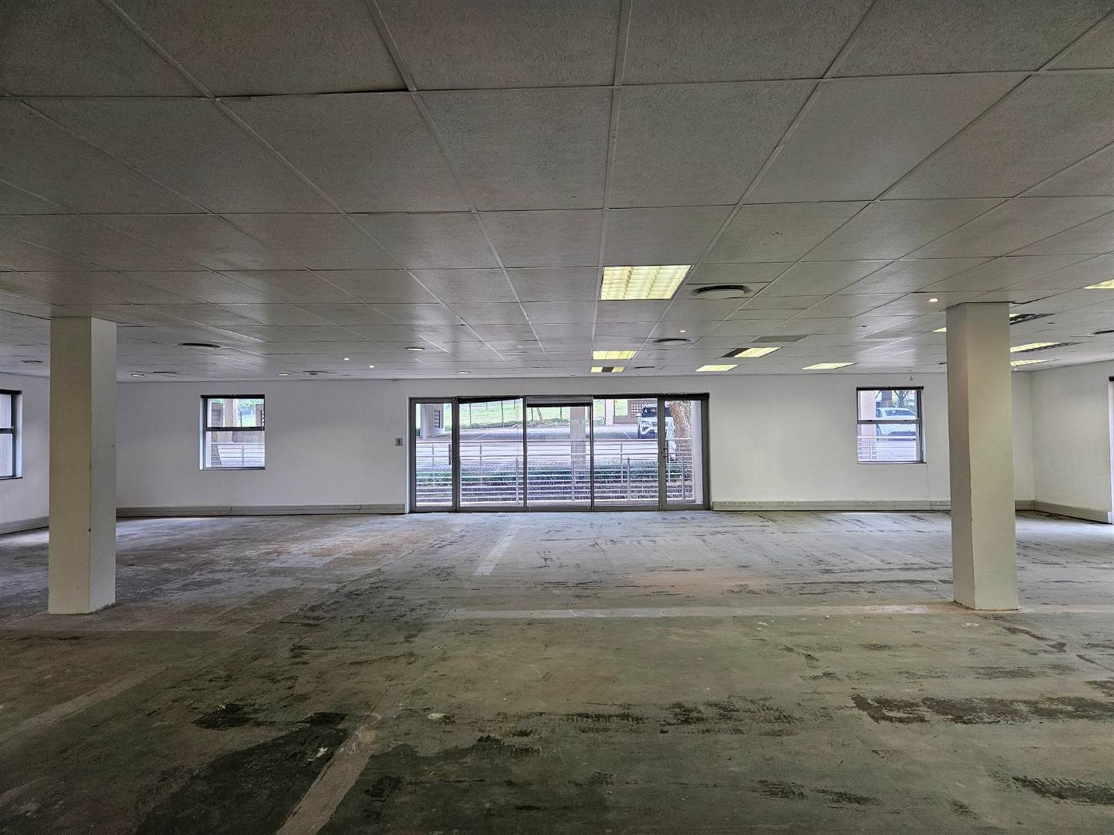 405  m² Commercial space in Woodmead photo number 15