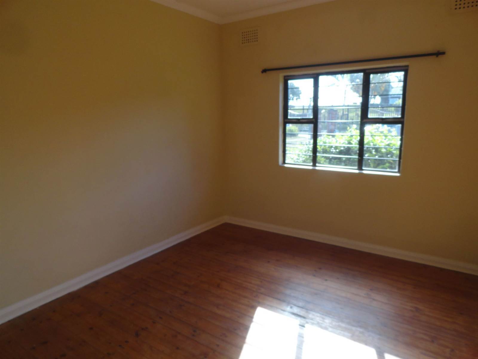 2 Bed House in Mt Edgecombe Estate 1 & 2 photo number 5