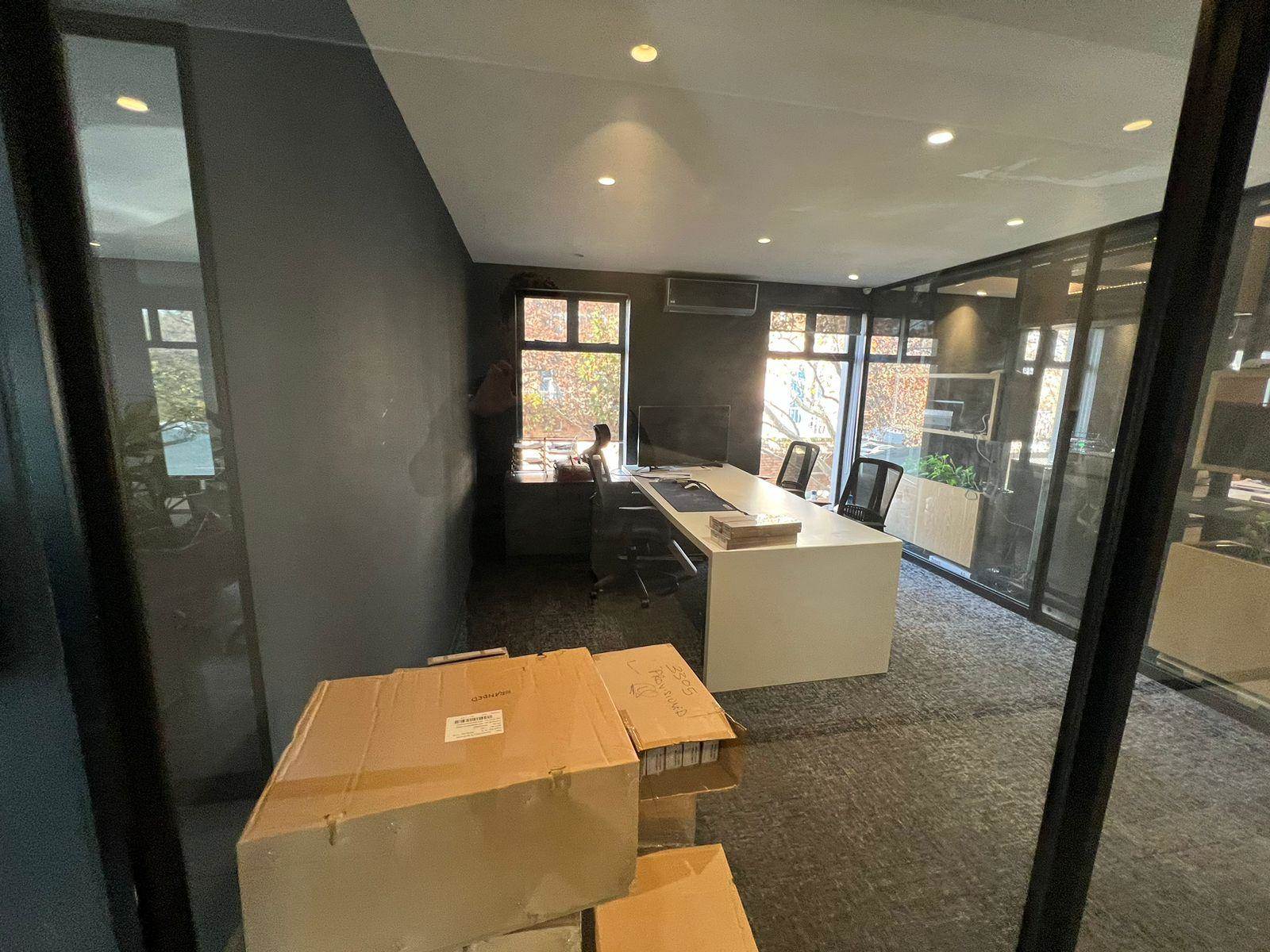 210  m² Commercial space in Rivonia photo number 15