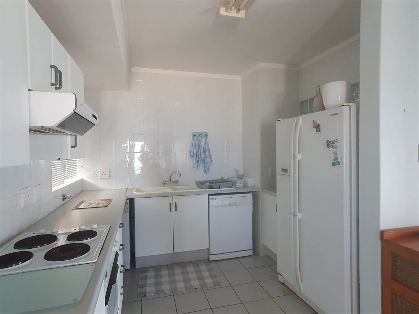 4 Bed Apartment in Winklespruit photo number 9