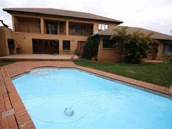 4 Bed House in Woodhill