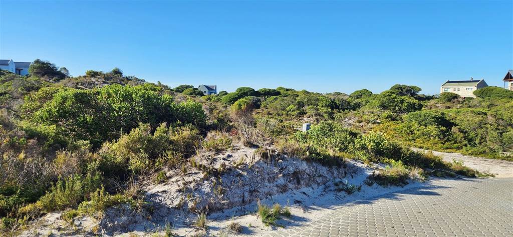 711 m² Land available in Suiderstrand photo number 3