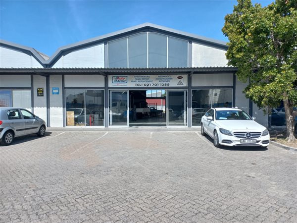 450  m² Retail Space