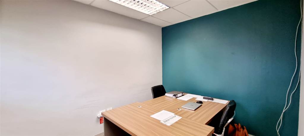 86  m² Office Space in Vorna Valley photo number 9