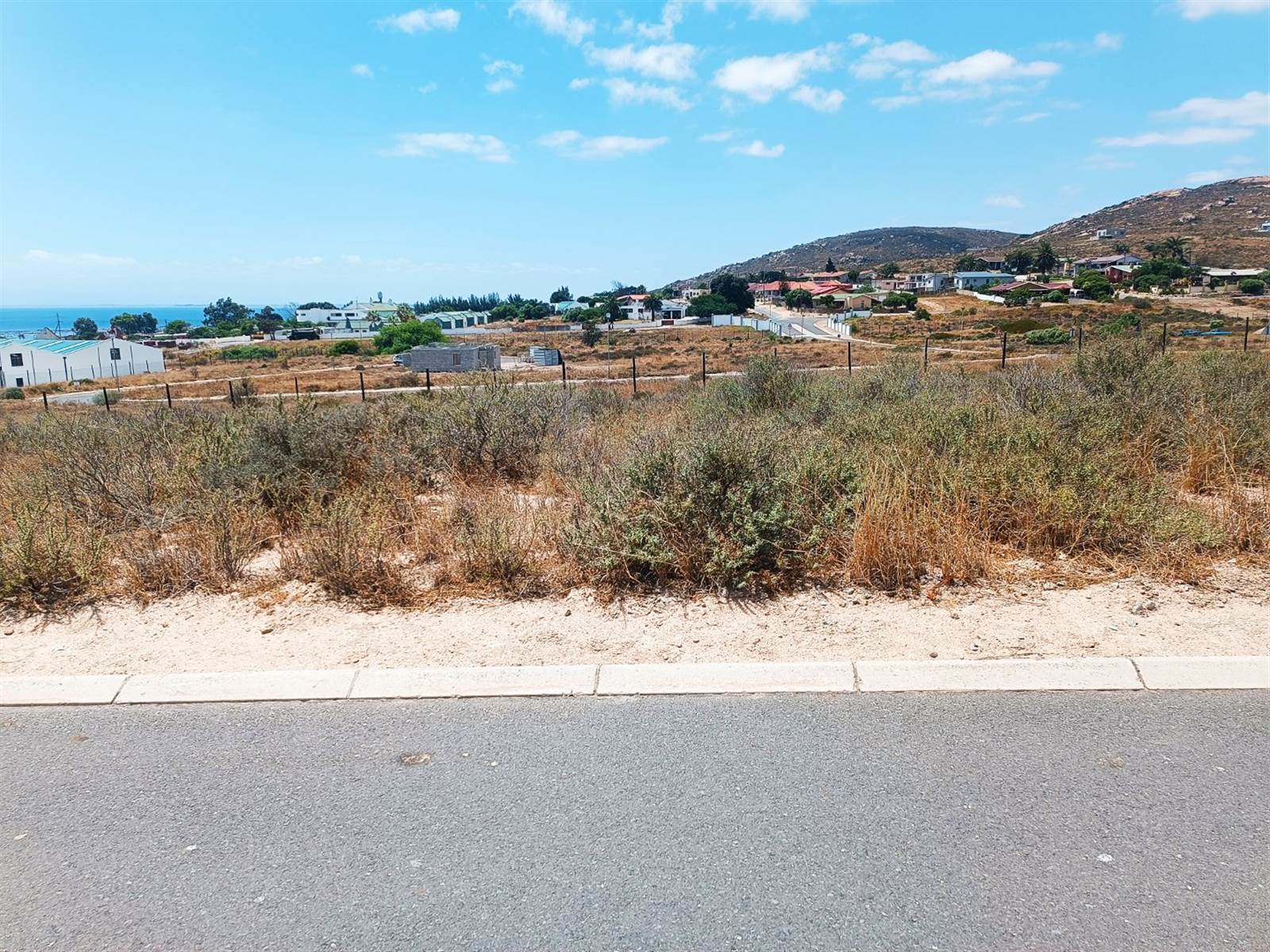 863 m² Land available in St Helena Views photo number 2