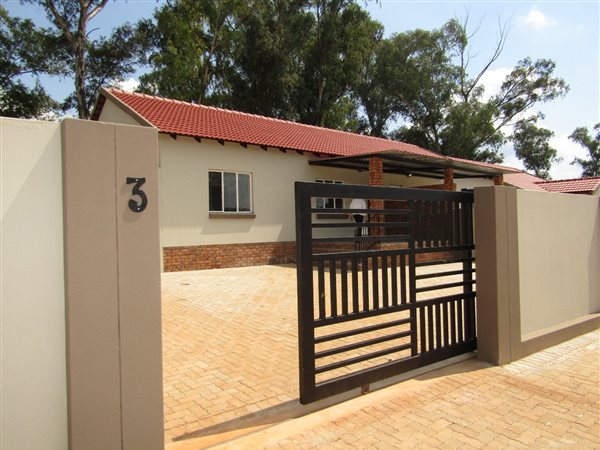 2 Bed Townhouse in Chancliff AH