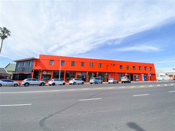 55  m² Commercial space