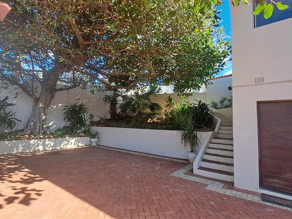4 Bedroom Townhouse 4 Bedroom Townhouse