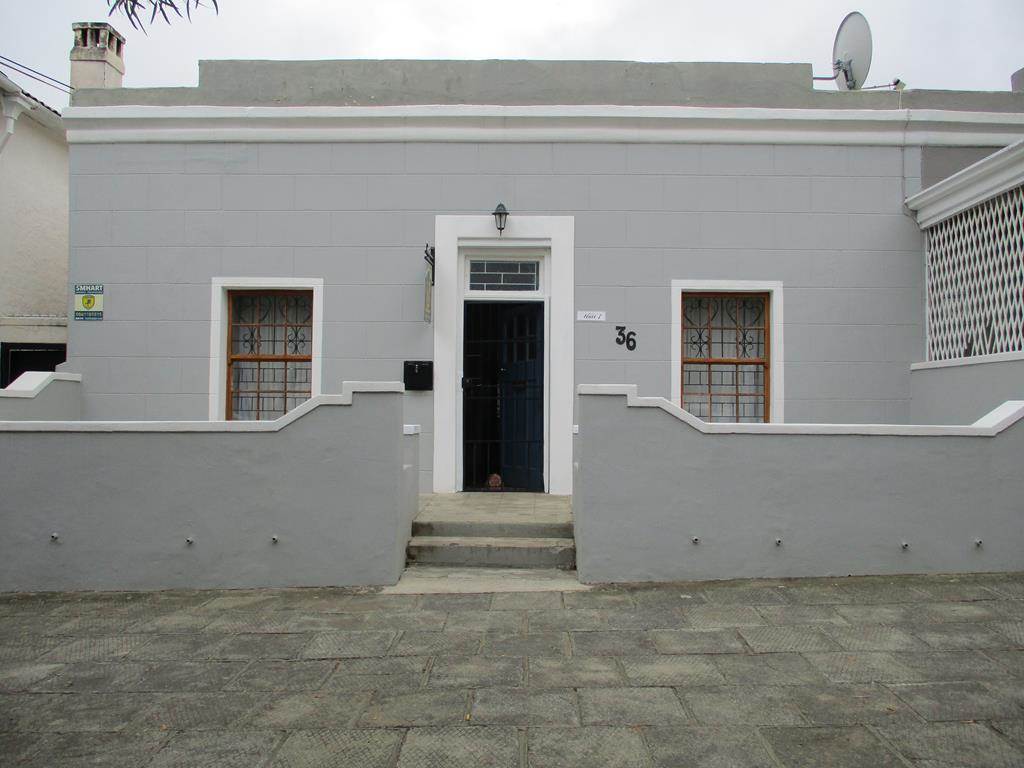 2 Bed House in Graaff Reinet photo number 1