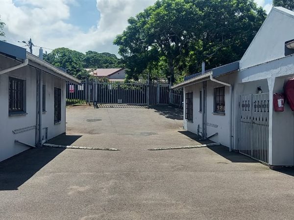 2 Bedroom Townhouse 2 Bedroom Townhouse