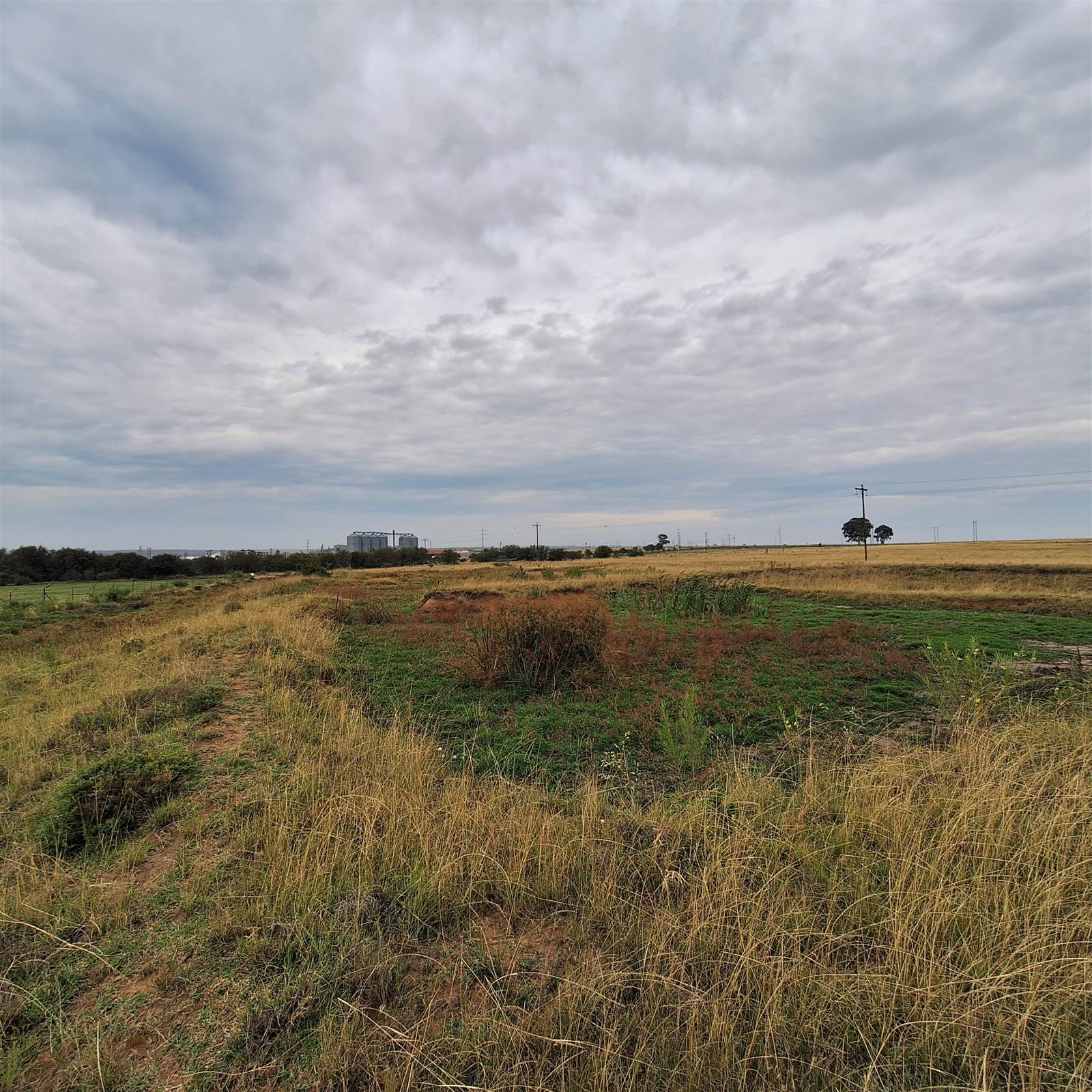2.2 ha Land available in Frankfort photo number 2