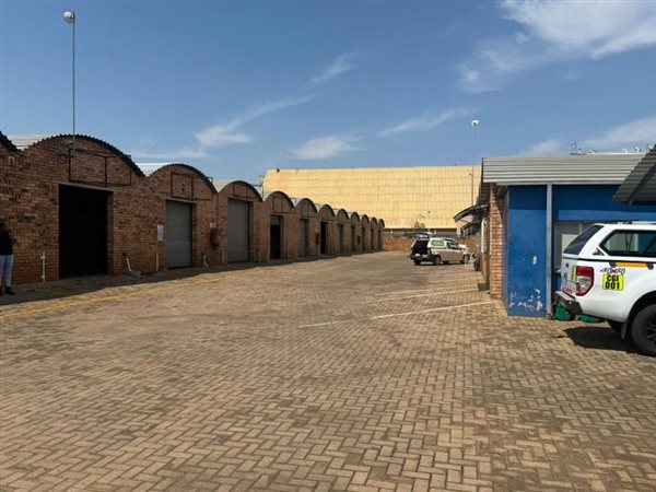 125.7 m² Commercial space 125.7 m² Commercial space