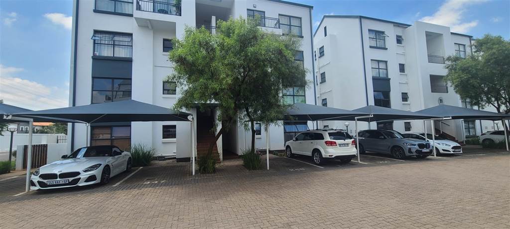 2 Bed Townhouse in Edenvale photo number 1