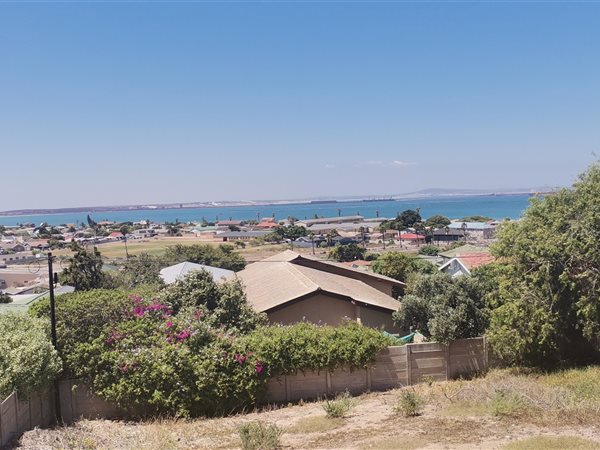 645 m² Land available in Saldanha