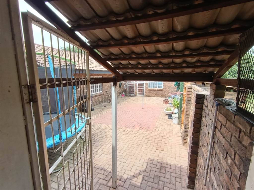 9000 m² Smallholding in President Park photo number 21