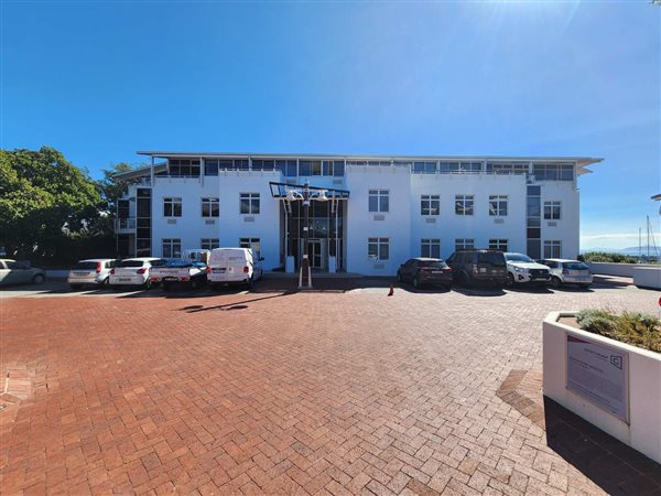 977  m² Office Space in Sea Point