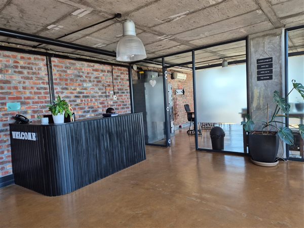 256 m² Commercial space 256 m² Commercial space