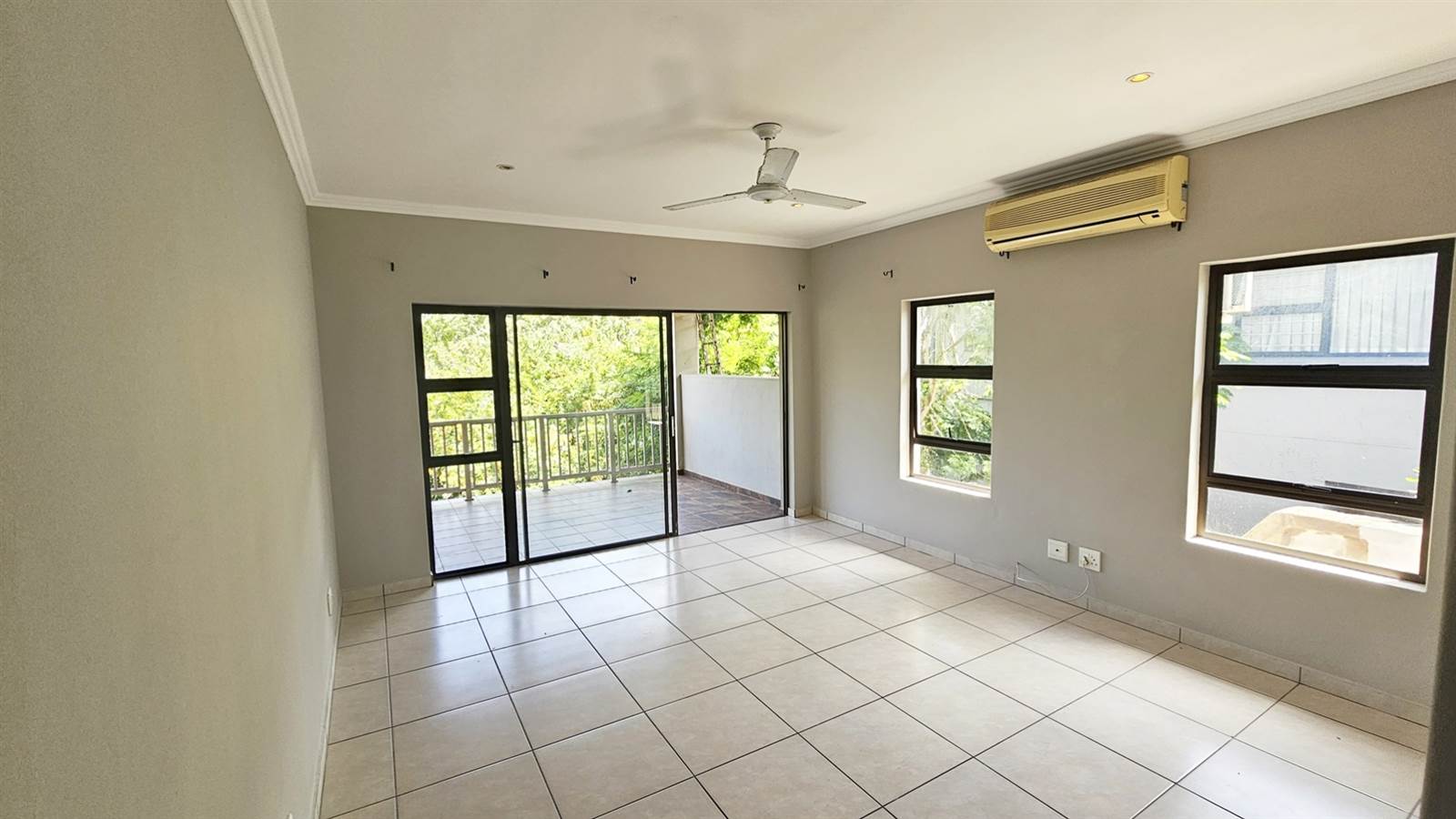 4 Bed House in Shelly Beach photo number 20