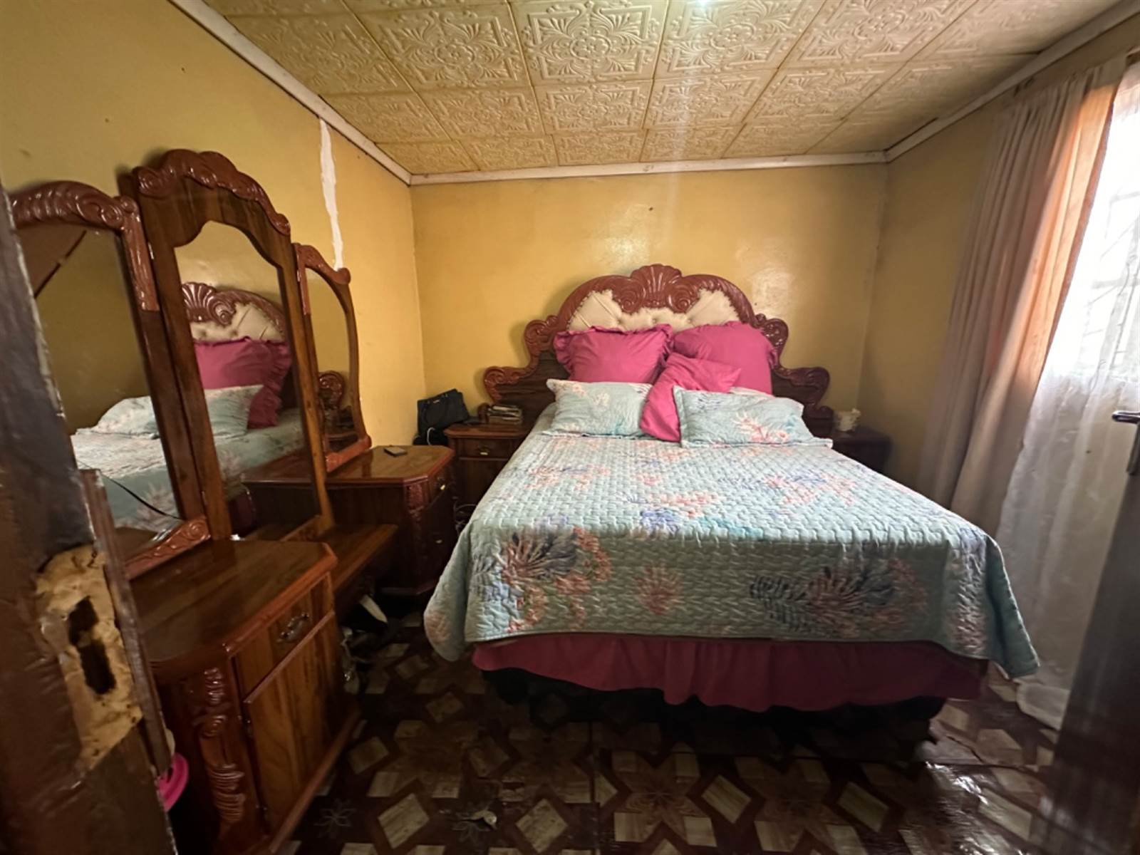 4 Bed House in Kwazakhele photo number 14