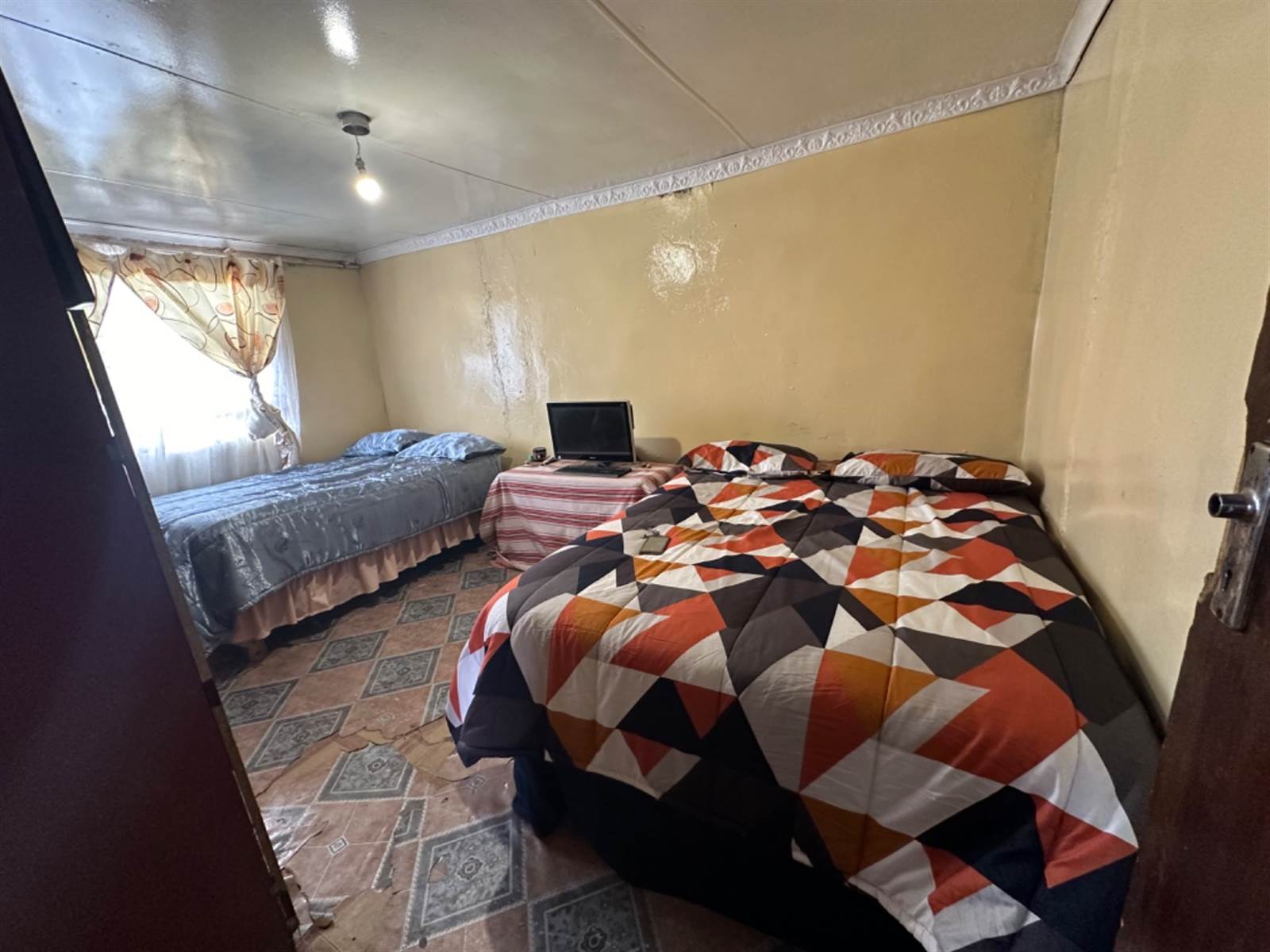 4 Bed House in Kwazakhele photo number 15