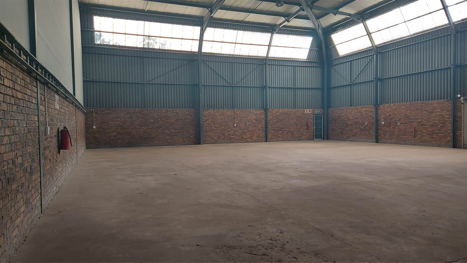 527  m² Industrial space in Jet Park photo number 17