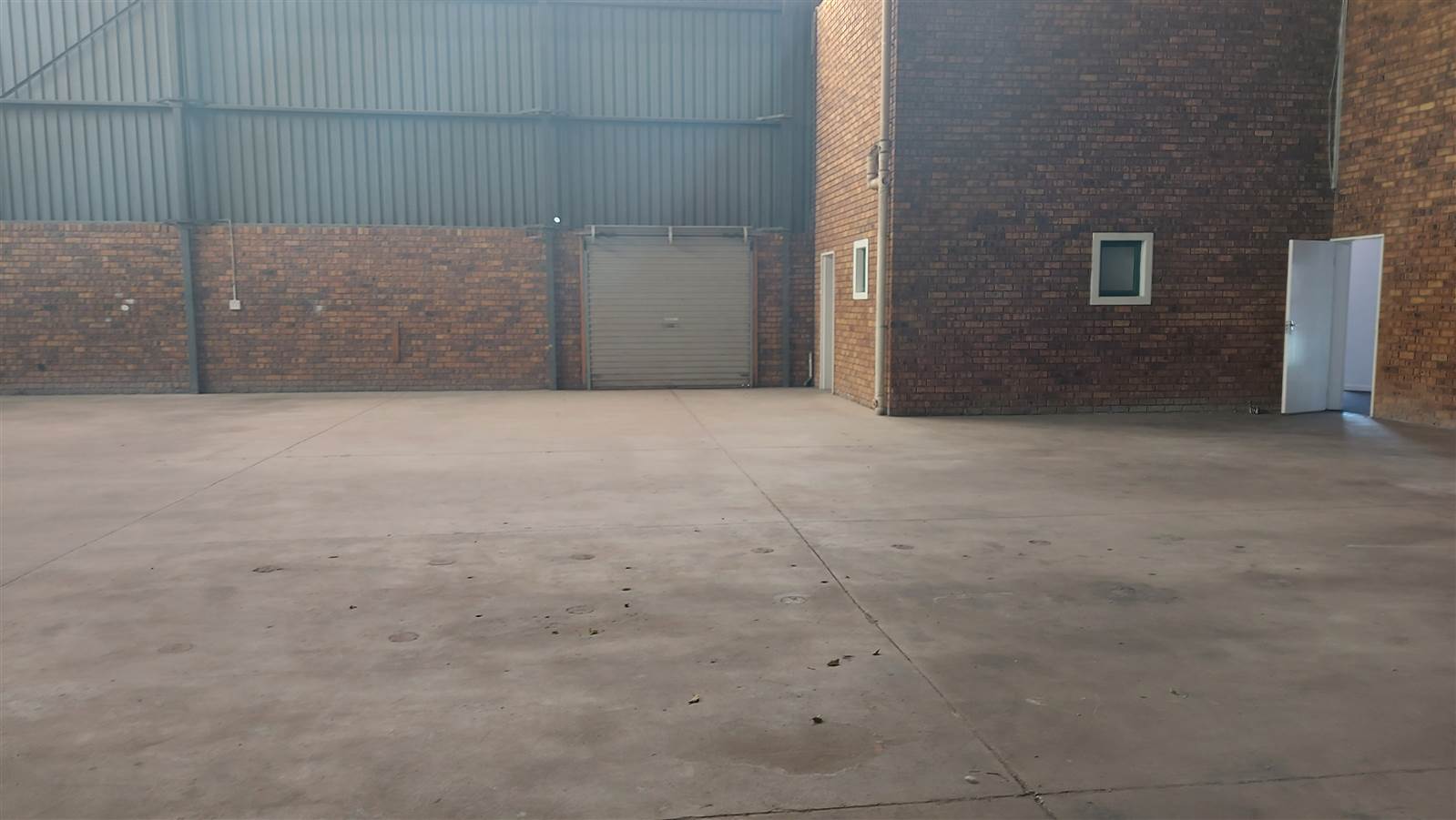 527  m² Industrial space in Jet Park photo number 20