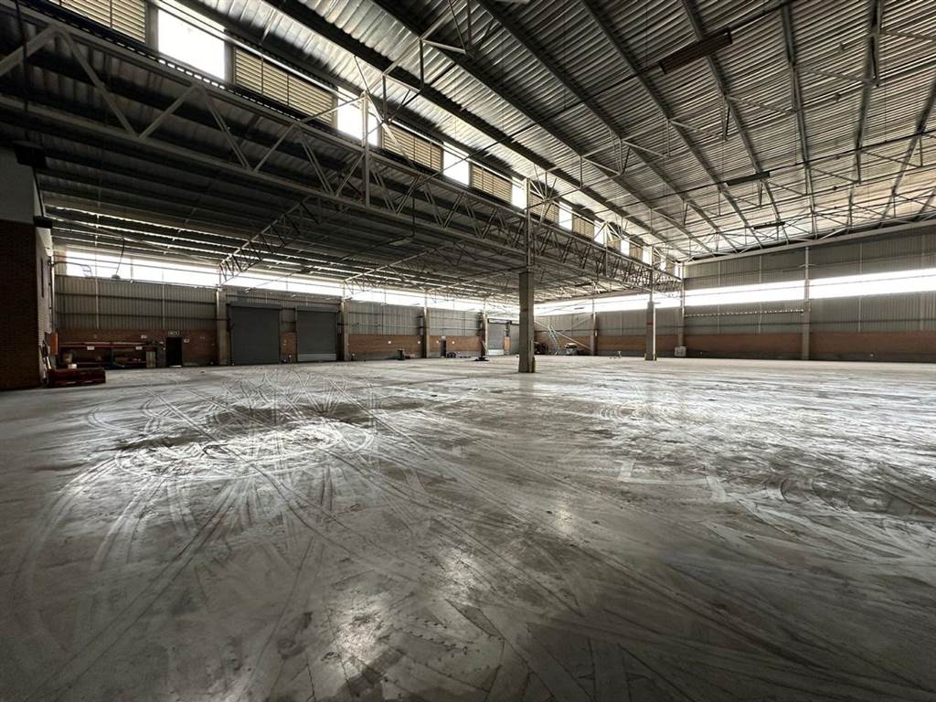 2700  m² Industrial space in Clayville photo number 5