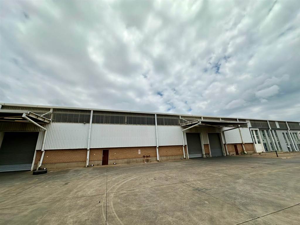 2700  m² Industrial space in Clayville photo number 20