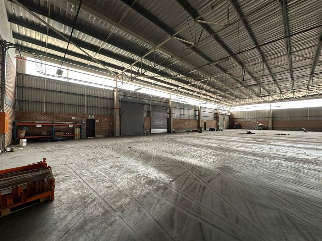 2700  m² Industrial space in Clayville photo number 9