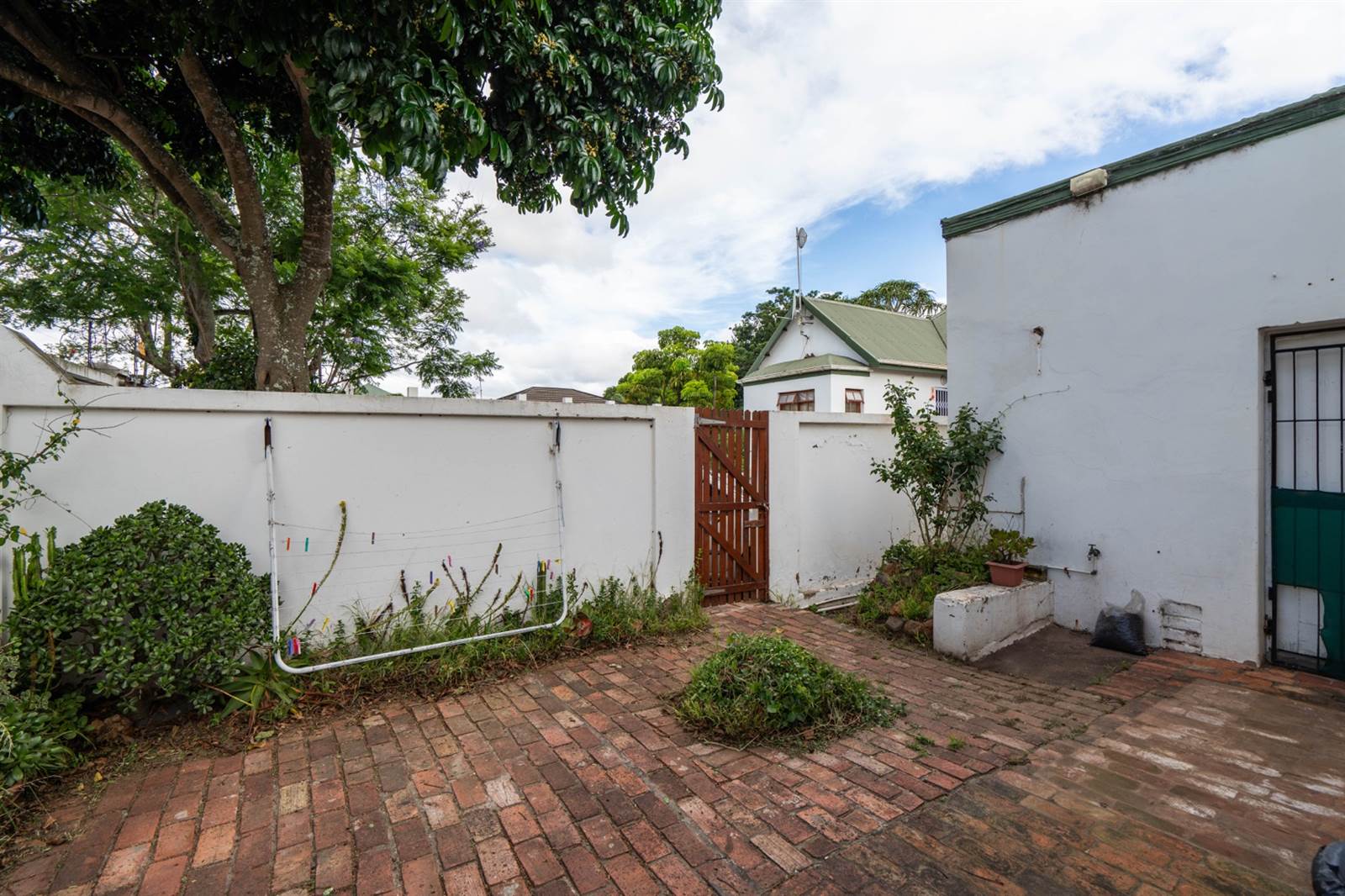 3 Bed Townhouse in Grahamstown Central photo number 8